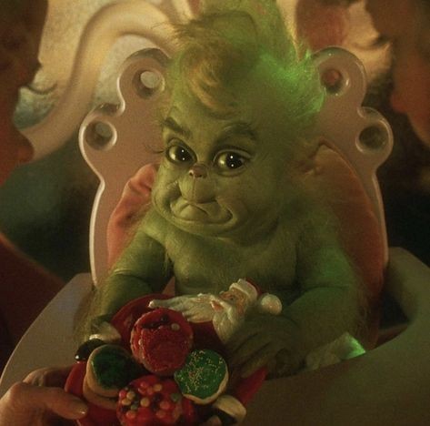 adorable baby grinch wallpaper patterns