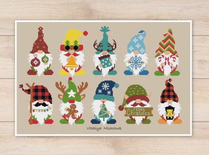 cute christmas stitch decorations